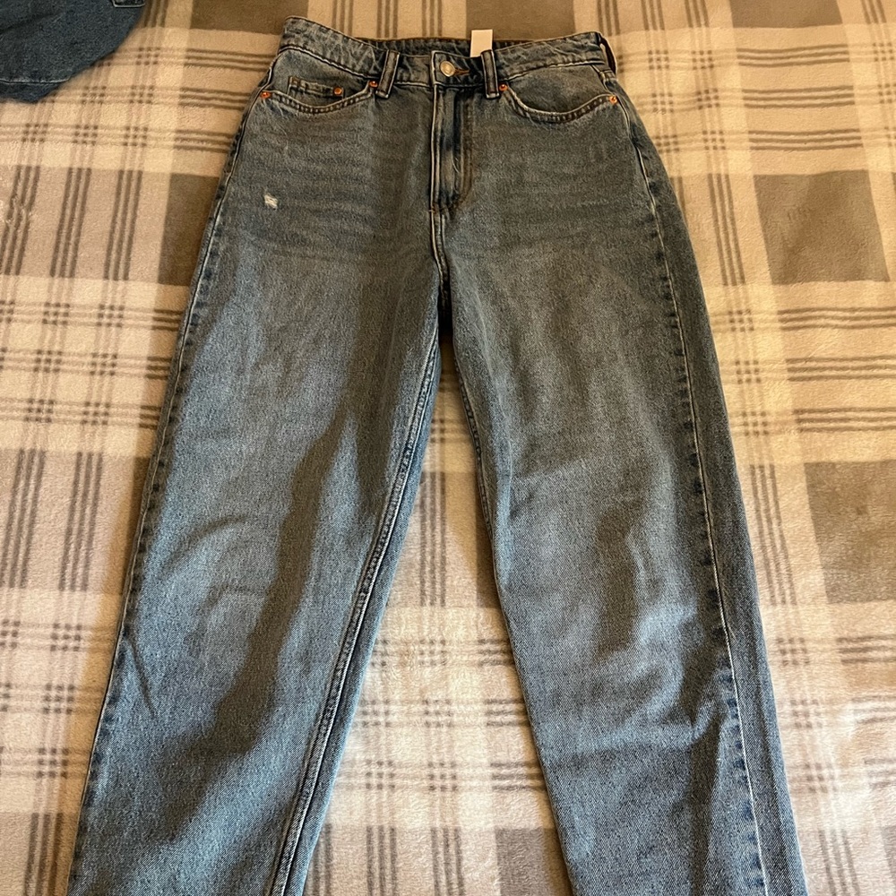 high rise mom jean